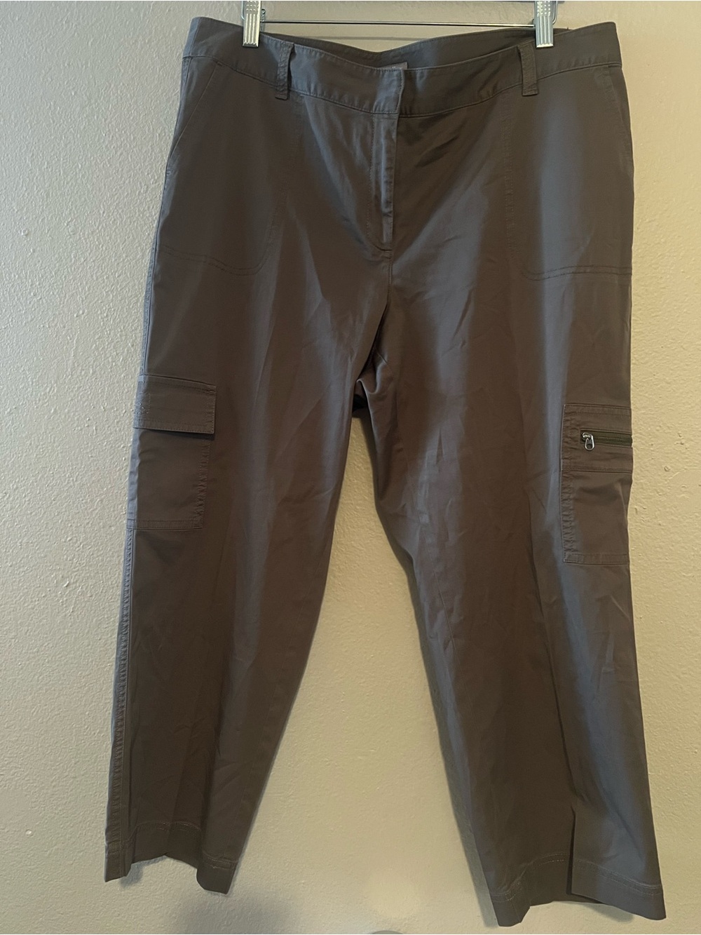 J.Jill Women Gray Cropped Cargo Pants  Outdoor Utility lightweight travel sz 16
